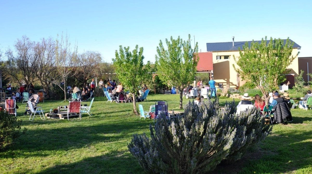 ARQ. CARLOS SANABRA: Madryn suburbano